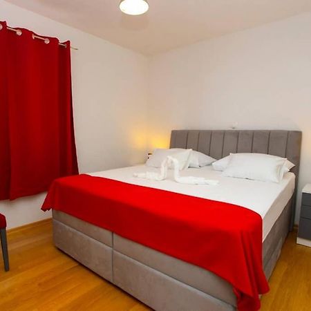 Apartments Vladimir #5 ماكارسكا المظهر الخارجي الصورة