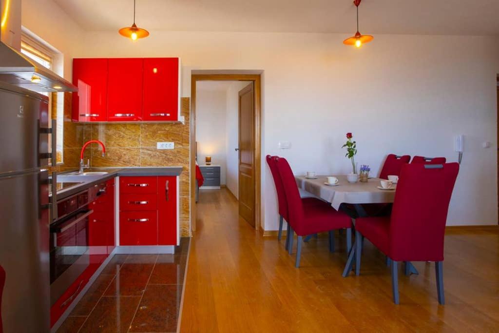 Apartments Vladimir #5 ماكارسكا المظهر الخارجي الصورة